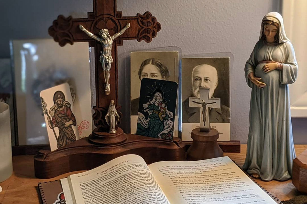 Home altar basics: what and why, how and where - The Catholic Woodworker