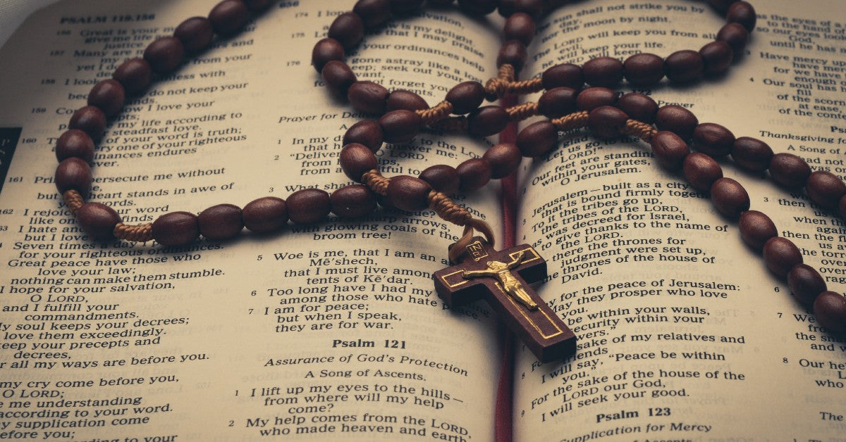 Guide to Choosing a Rosary for Your Life - The Catholic Woodworker