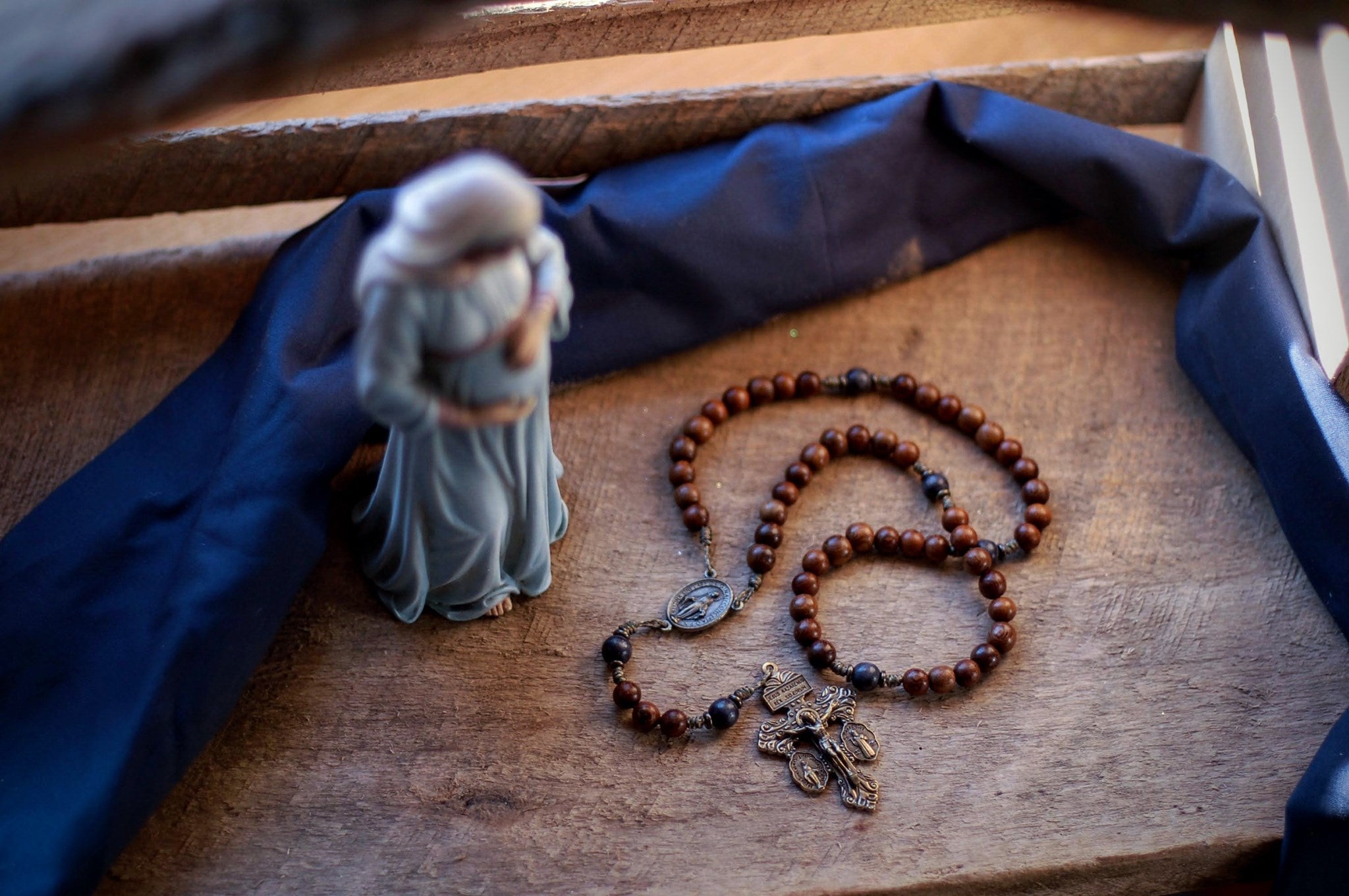 Joyful Reflections: Navigating Life’s PIECES During Advent - The Catholic Woodworker