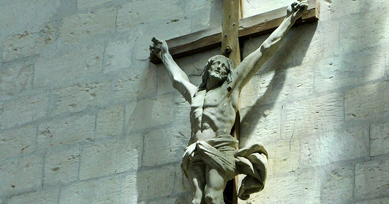 Crucifix basics: “Behold the wood of the Cross!”