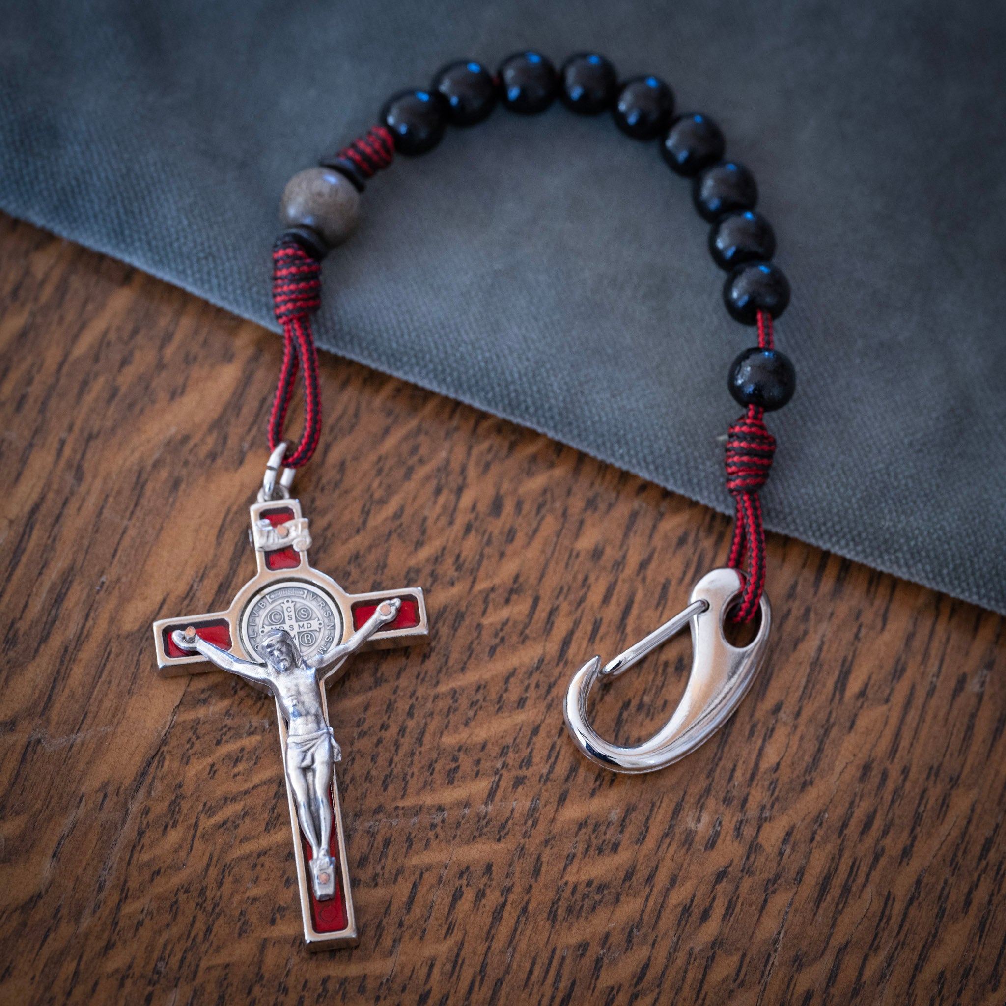 Handmade Wooden Pocket Rosary - Righteousness Design