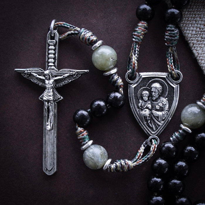 ラスト❁⃘*.゜ブラックシェルとクリスタルトリプレットローゼンジピアスチャーム Handmade St. Joseph Terror of Demons Rosary | The Catholic Woodworker