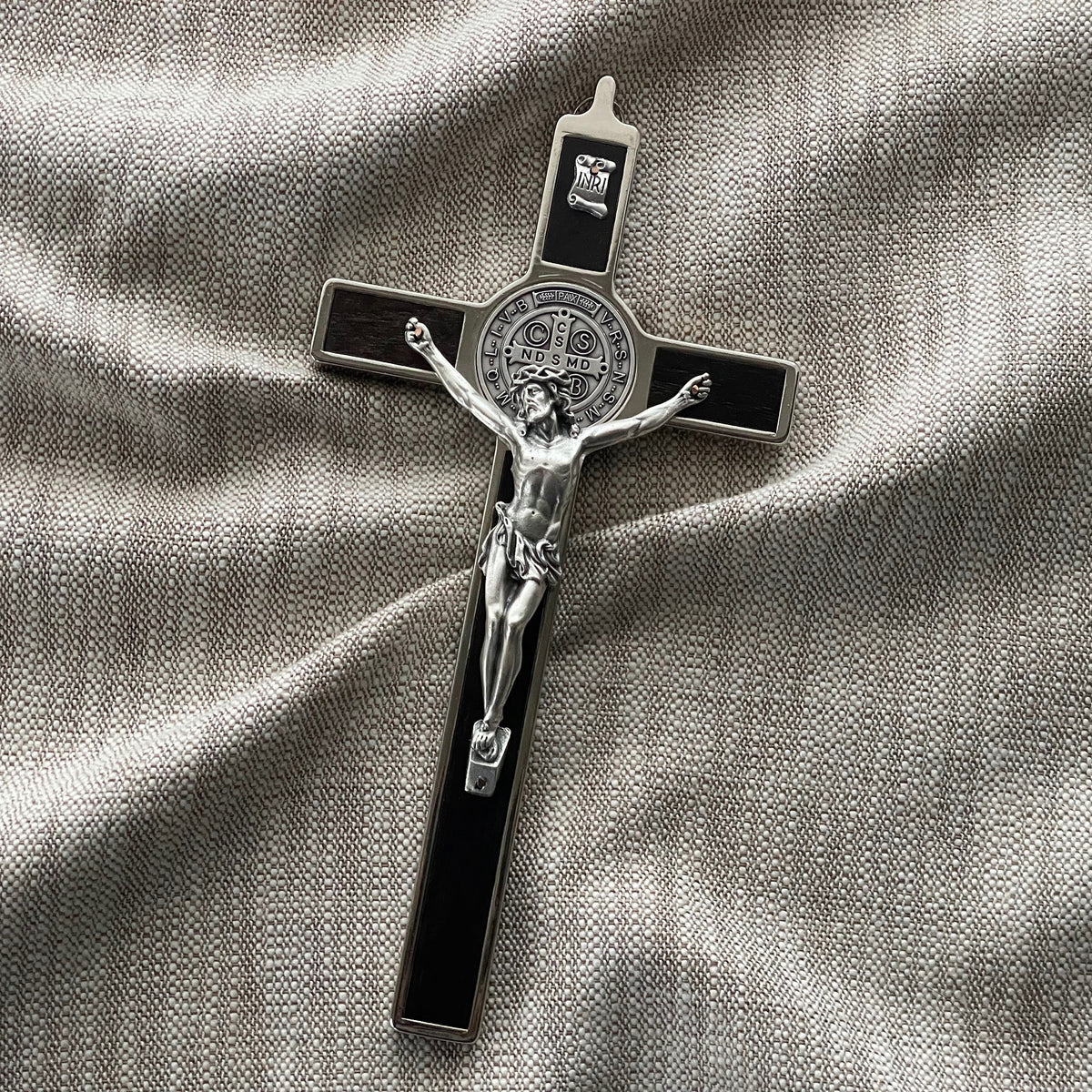St Benedict Antique Gold Fleur-de-Lis Wall Crucifix St Benedict Antique Gold Fleur-de-Lis Wall Crucifix
